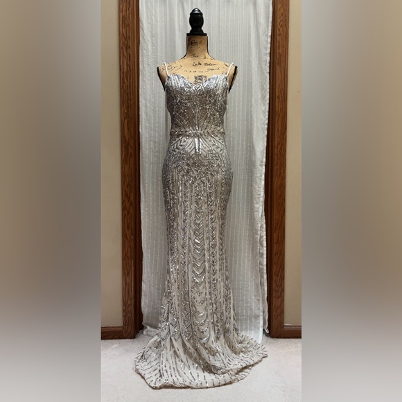 Sequin Mermaid Hem Formal Dress Gala Dress size S - Picture 3 of 16